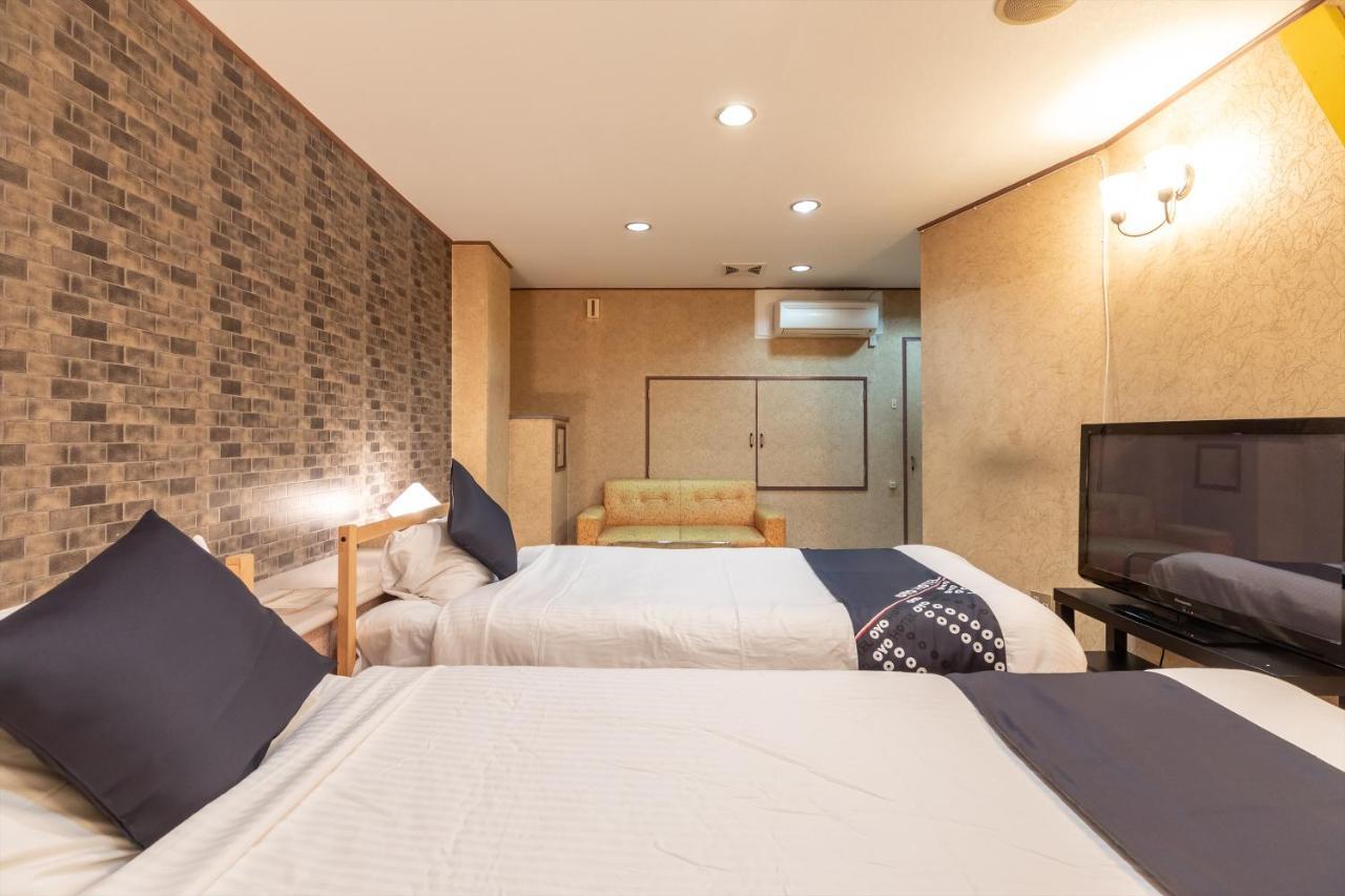 OYO Hotel Tatsuyoshi Sennan Misakimachi Tannowa Eksteriør billede